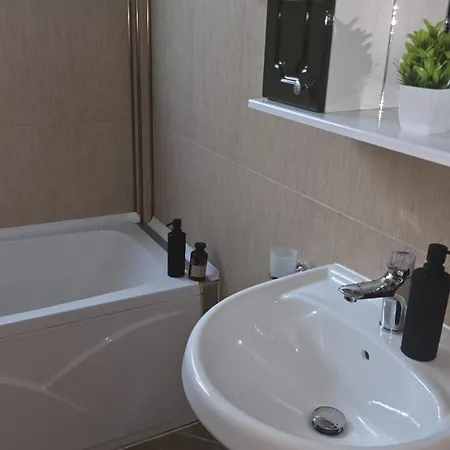 Terrace & Comfort Residence- Self Check-in *