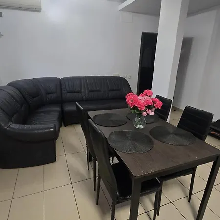 Terrace & Comfort Residence- Self Check-in * Бухарест